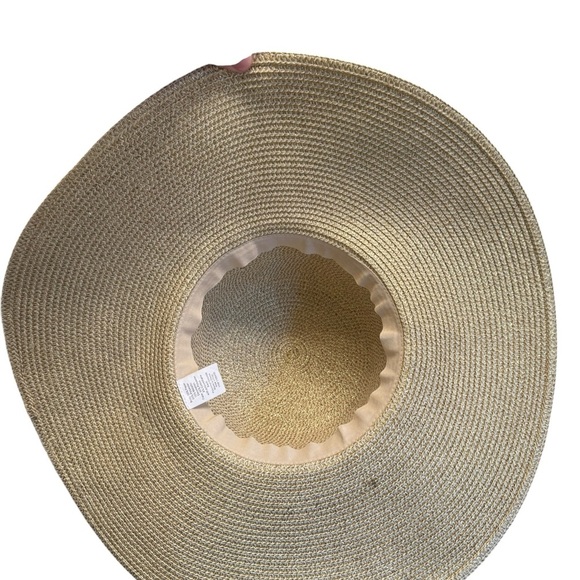 Elegant Tan Wide-Brimmed Sun Hat with Golden Hints - Picture 9 of 10